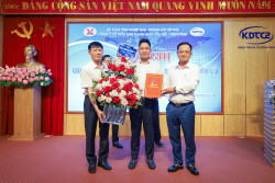 Công ty Cổ phần Kinh doanh than Cẩm Phả - Vinacomin tổ chức Hội nghị công bố quyết định bổ nhiệm, điều động cán bộ