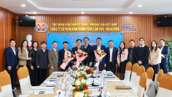 Khối thi đua số 5 TKV: Tổng kết phong trào thi đua năm 2025, triển khai phương hướng, nhiệm vụ năm 2026