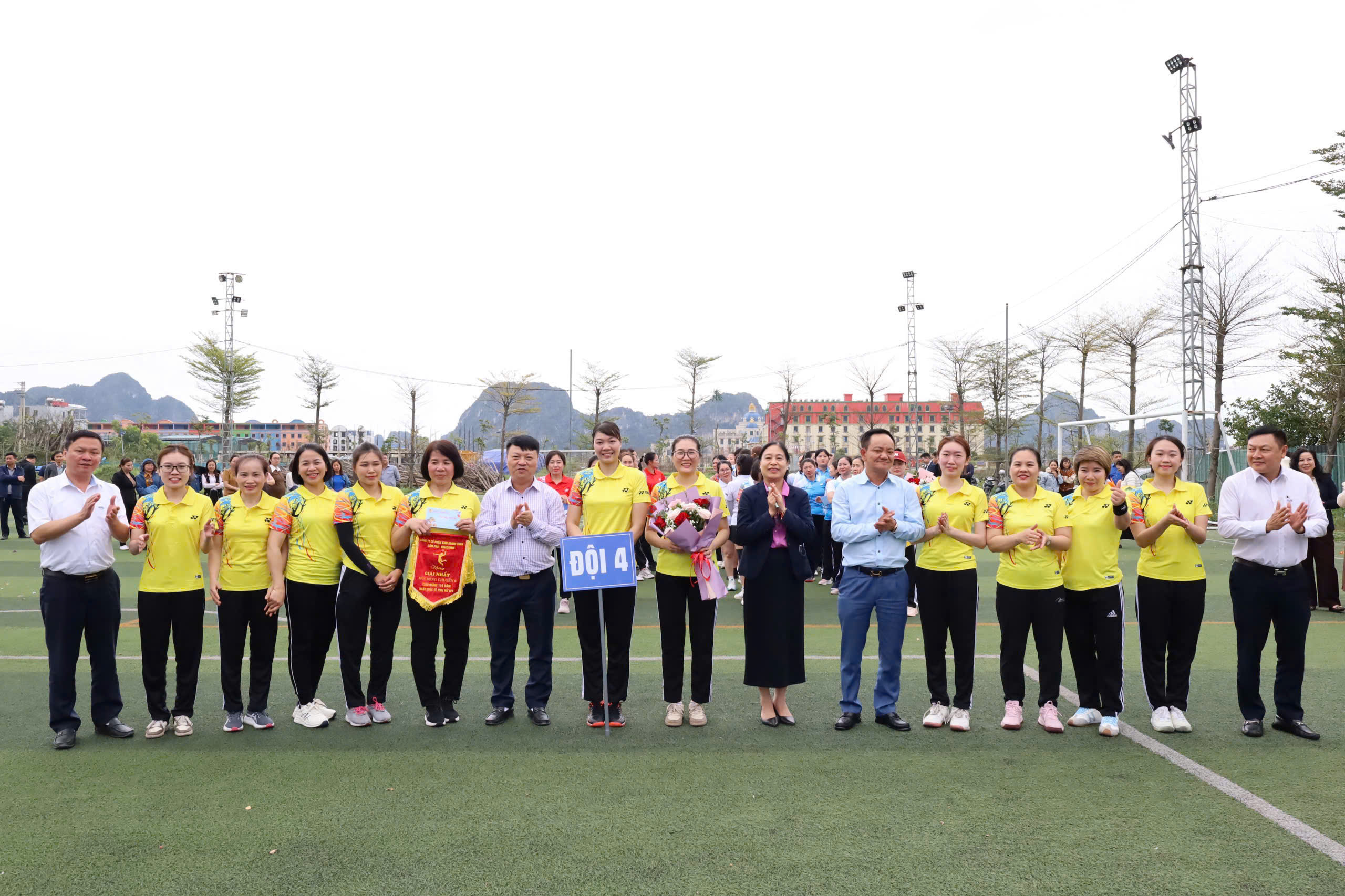 z7586229622715 fadb020bee5ff49d910f63c21babac9a