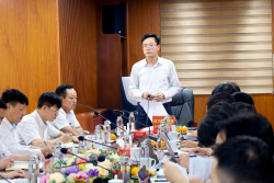 Đoàn công tác Tập đoàn Công nghiệp Than – Khoáng sản Việt Nam làm việc tại Công ty Cổ phần Kinh doanh than Cẩm Phả - Vinacomin