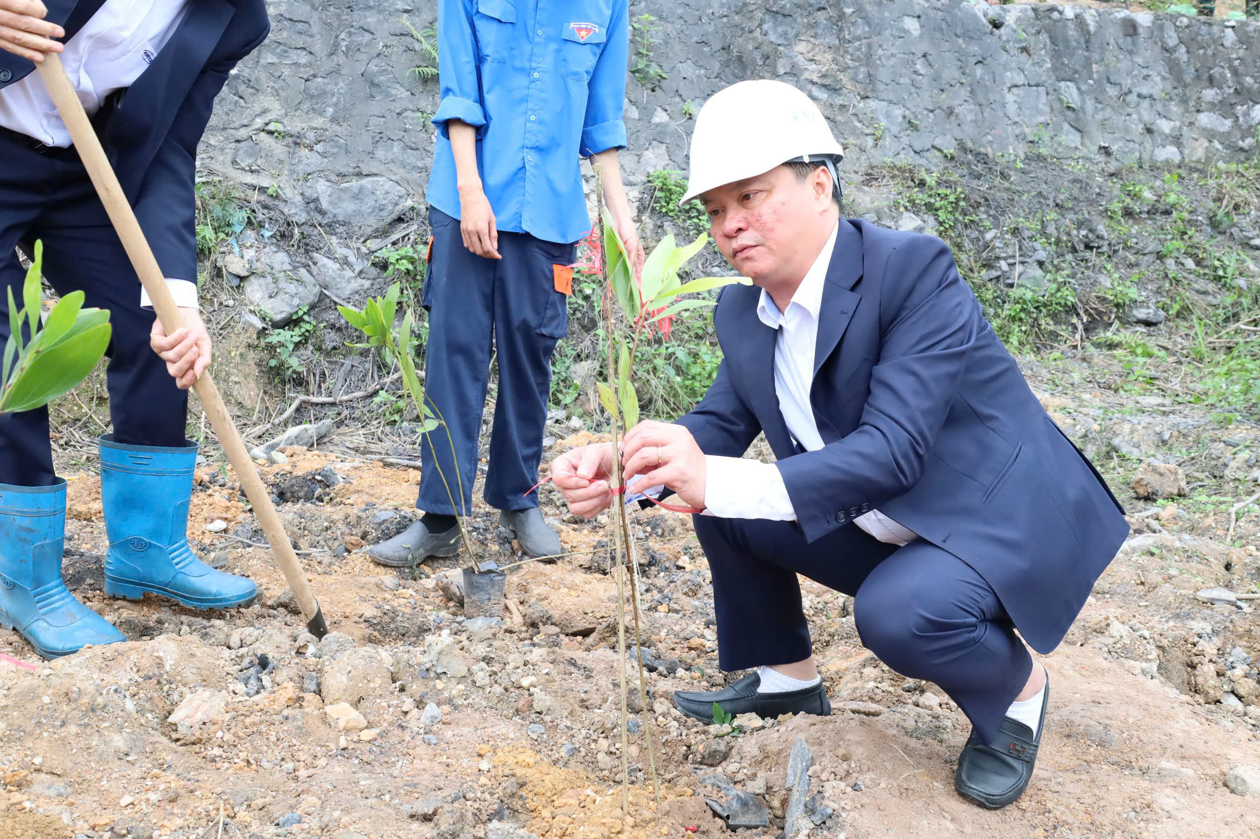 z7566830952655 486ad7ef17af215e083c74971576f606