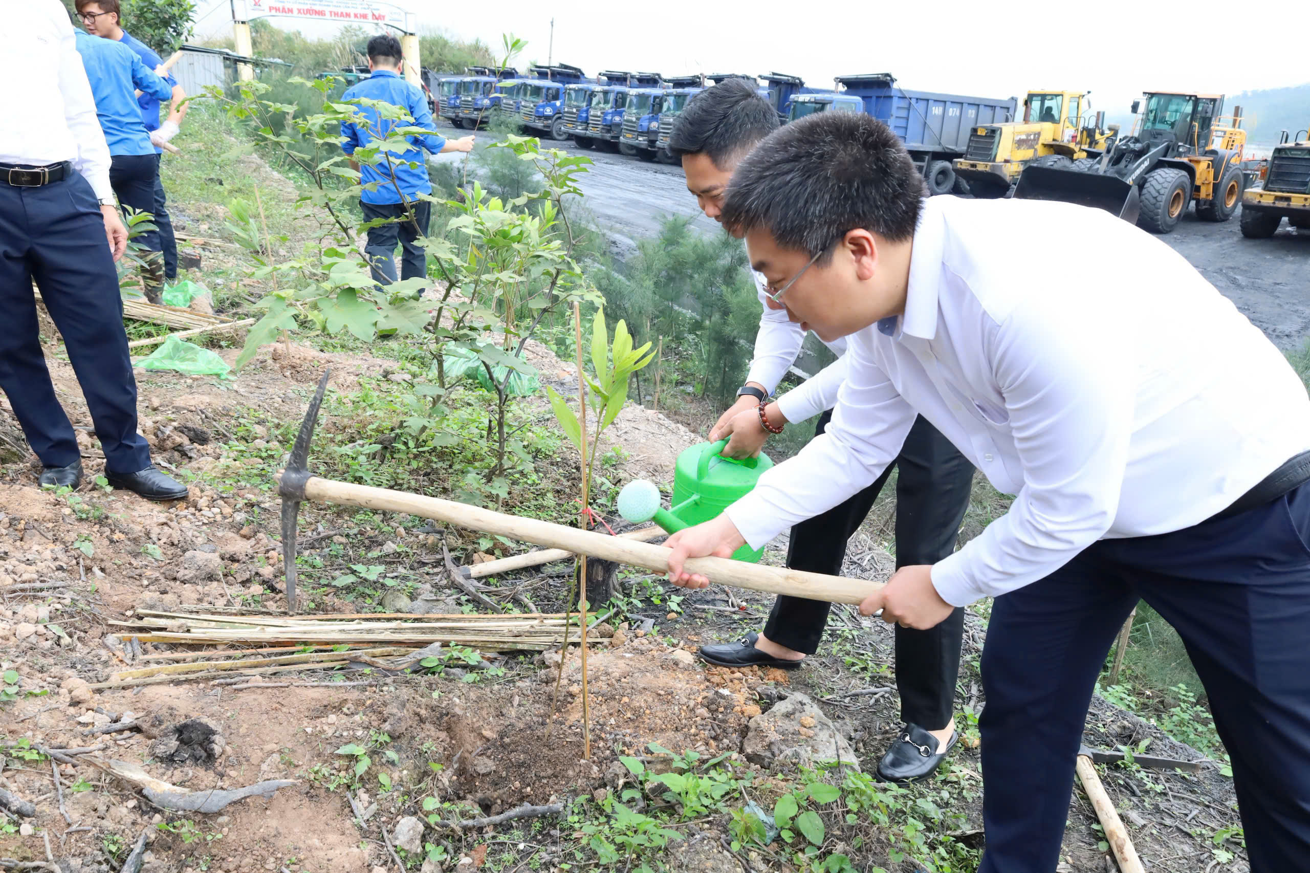 z7566830976166 739b4c55d251fb0c48183ee47f78553c